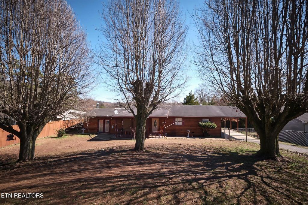 Photo of 2004 Flagler Rd, Knoxville, TN 37912 (MLS # 1331046)