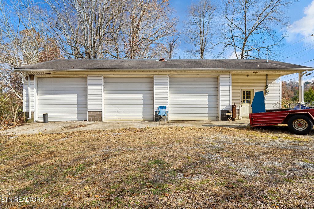 Photo of 2131 Sockless Rd, Dandridge, TN 37725 (MLS # 1349013)