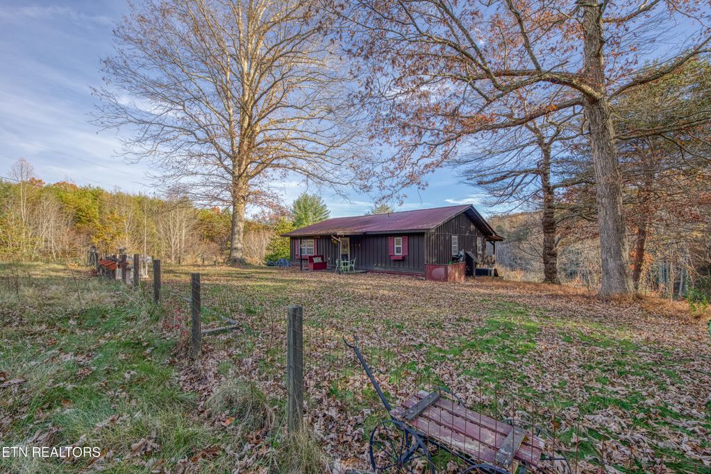 Photo of 533 Epperson Rd, Tellico Plains, TN 37385 (MLS # 1322026)