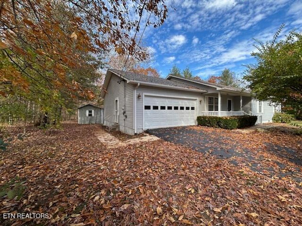 Photo of 1063 Scarlett Dr Dr, Crossville, TN 38555 (MLS # 1321324)