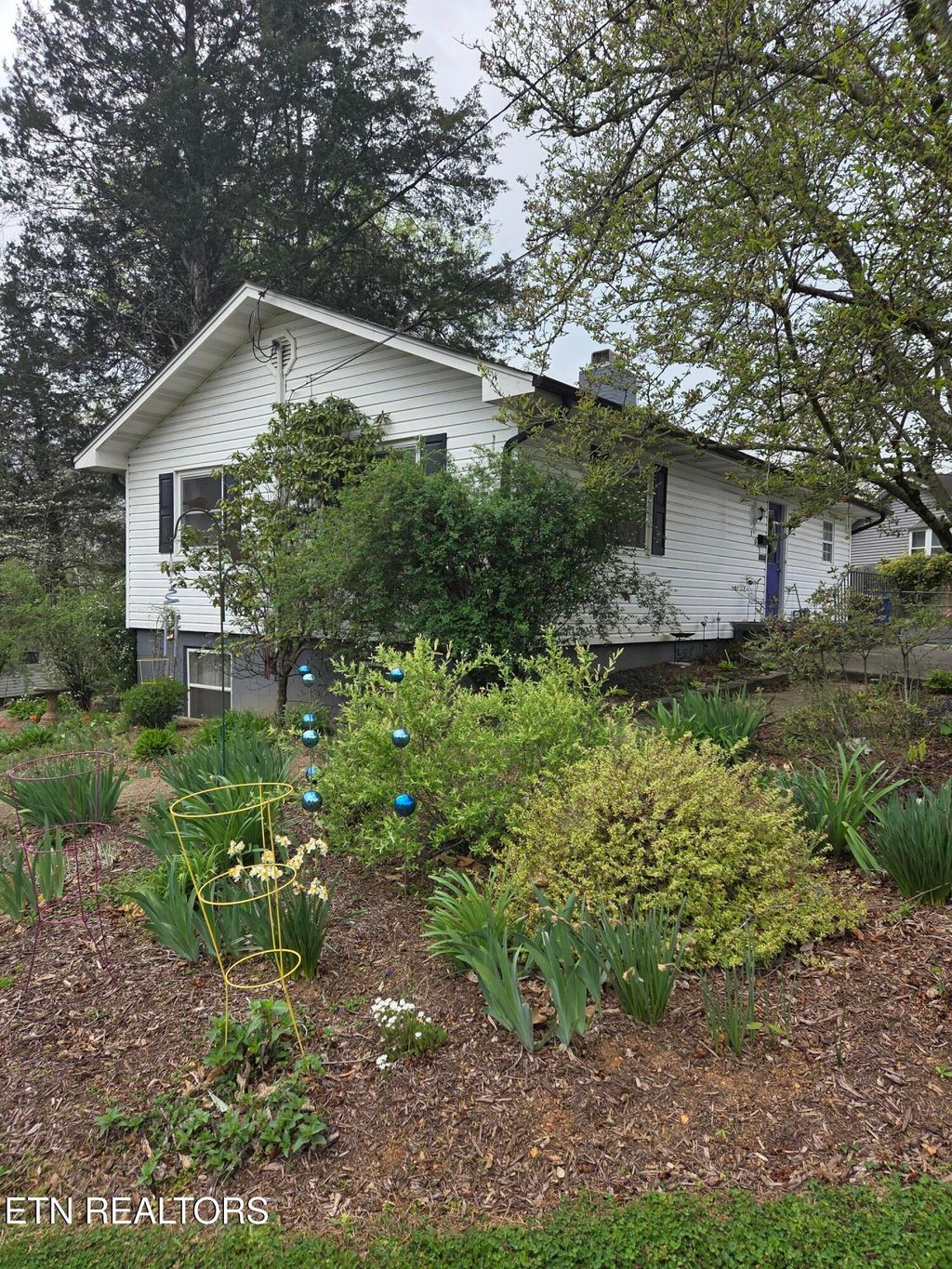 Photo of 101 Tabor Rd, Oak Ridge, TN 37830 (MLS # 1335004)