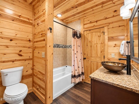 Tiny photo for 2021 Settlers Ridge Way, Gatlinburg, TN 37738 (MLS # 1359888)