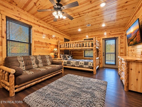 Tiny photo for 2021 Settlers Ridge Way, Gatlinburg, TN 37738 (MLS # 1359888)