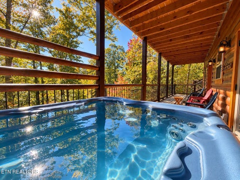 Tiny photo for 2021 Settlers Ridge Way, Gatlinburg, TN 37738 (MLS # 1359888)