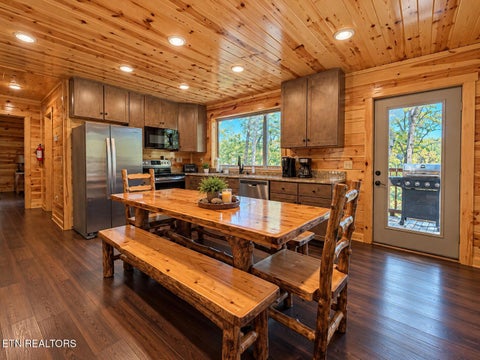 Tiny photo for 2021 Settlers Ridge Way, Gatlinburg, TN 37738 (MLS # 1359888)
