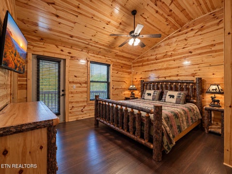 Tiny photo for 2021 Settlers Ridge Way, Gatlinburg, TN 37738 (MLS # 1359888)