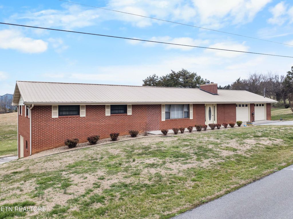 Photo of 1423 Emily Drive, Sevierville, TN 37876 (MLS # 1331668)