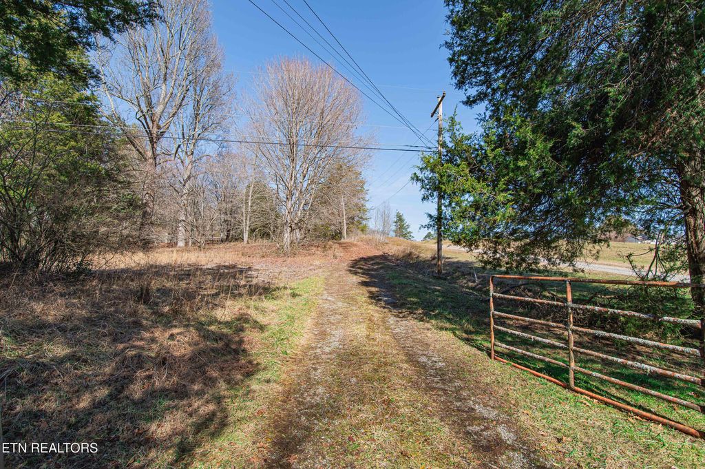 Photo of 2482 Old Harriman Hwy, Oliver Springs, TN 37840 (MLS # 1288869)