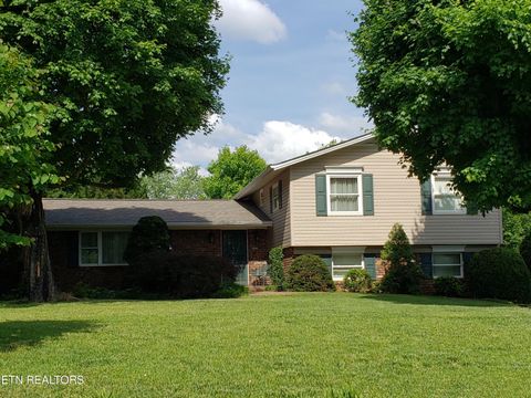Single Family Residence in Knoxville TN 704 Bridgewater Rd.jpg