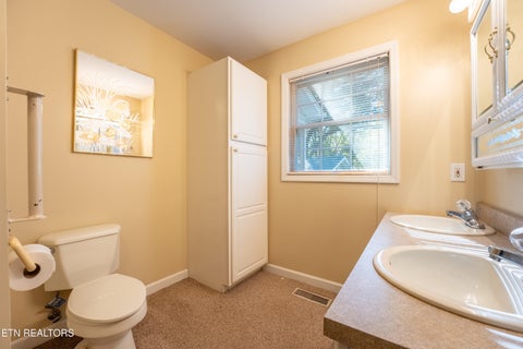 Tiny photo for 2300 Alberta Drive, Knoxville, TN 37920 (MLS # 1359568)