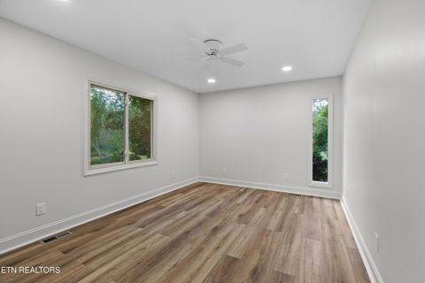 Tiny photo for 3320 Hazelwood Court, Baneberry, TN 37890 (MLS # 1316808)
