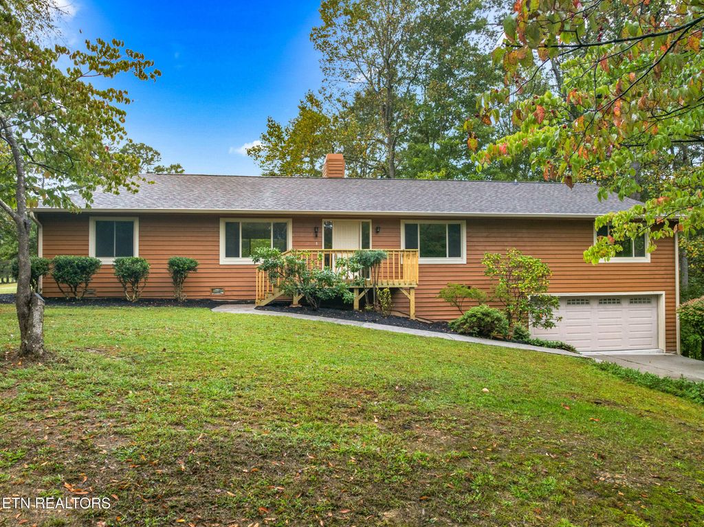Photo of 3320 Hazelwood Court, Baneberry, TN 37890 (MLS # 1316808)