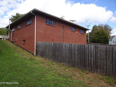 Tiny photo for 560 Margrave Drive, Harriman, TN 37748 (MLS # 1317293)