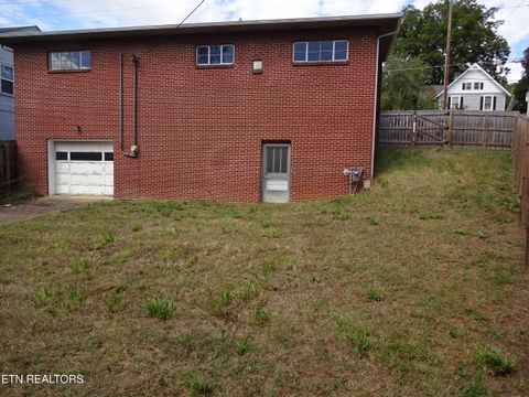 Tiny photo for 560 Margrave Drive, Harriman, TN 37748 (MLS # 1317293)