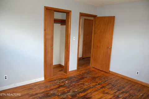 Tiny photo for 560 Margrave Drive, Harriman, TN 37748 (MLS # 1317293)