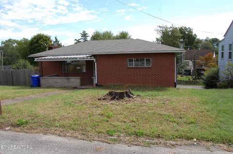 Photo of 560 Margrave Drive, Harriman, TN 37748 (MLS # 1317293)