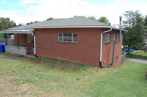 Tiny photo for 560 Margrave Drive, Harriman, TN 37748 (MLS # 1317293)