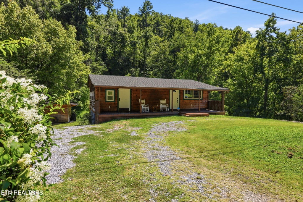 Photo of 446 Lovers Lane, Townsend, TN 37882 (MLS # 1353384)