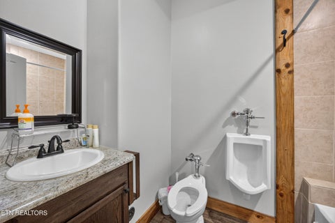 Tiny photo for 7240 Hook Ridge Rd, Monroe, TN 38573 (MLS # 1356030)