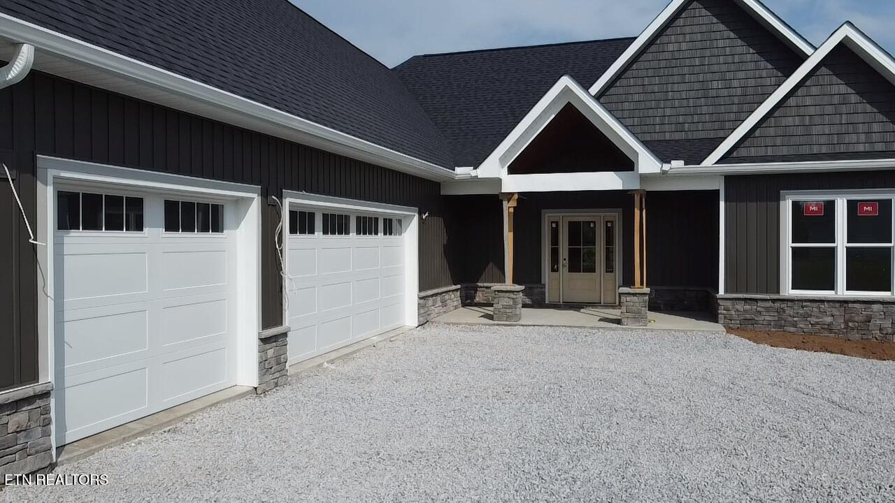 361 Meadow Rd