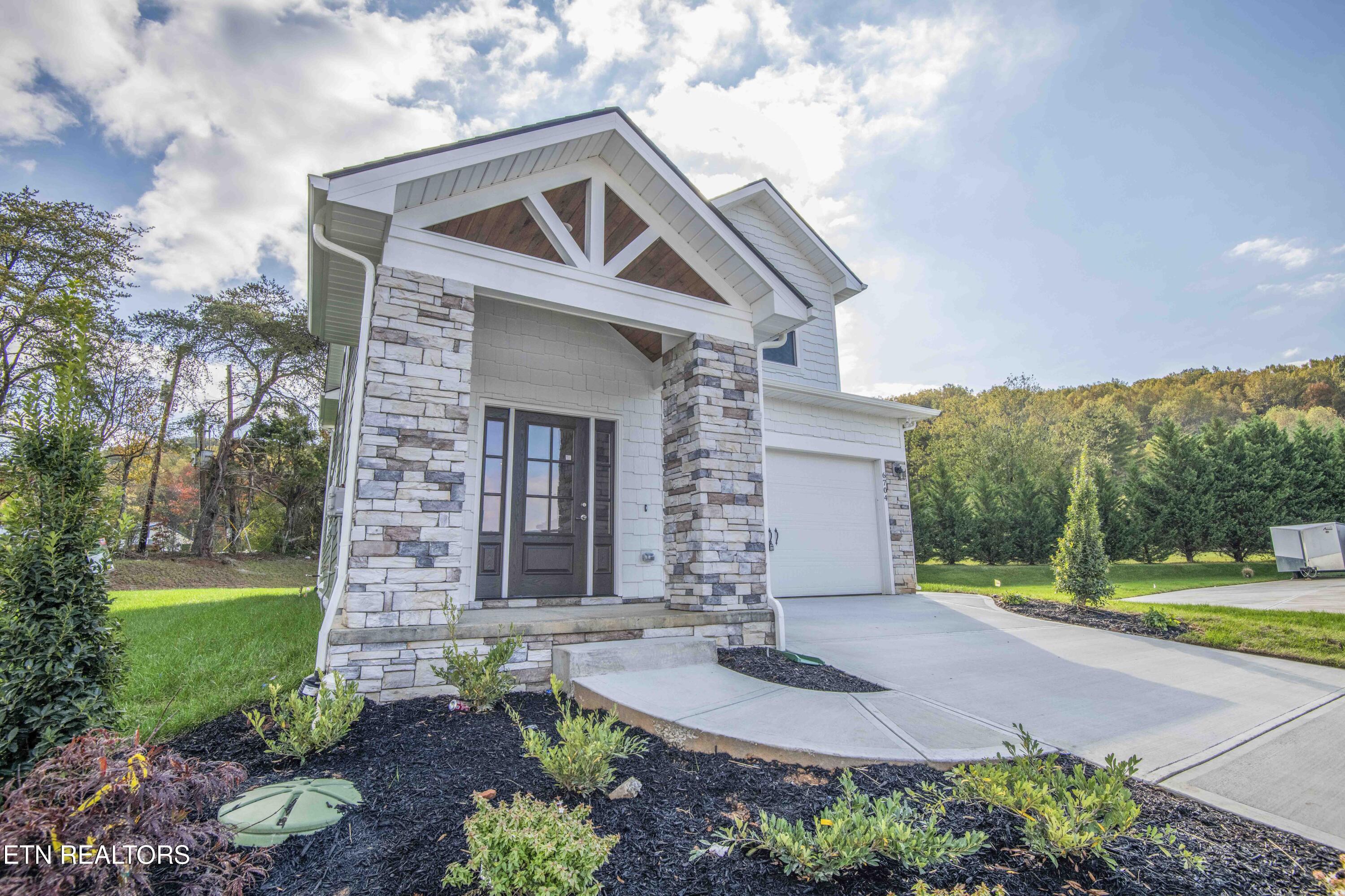 6704 Orange Petal Lane