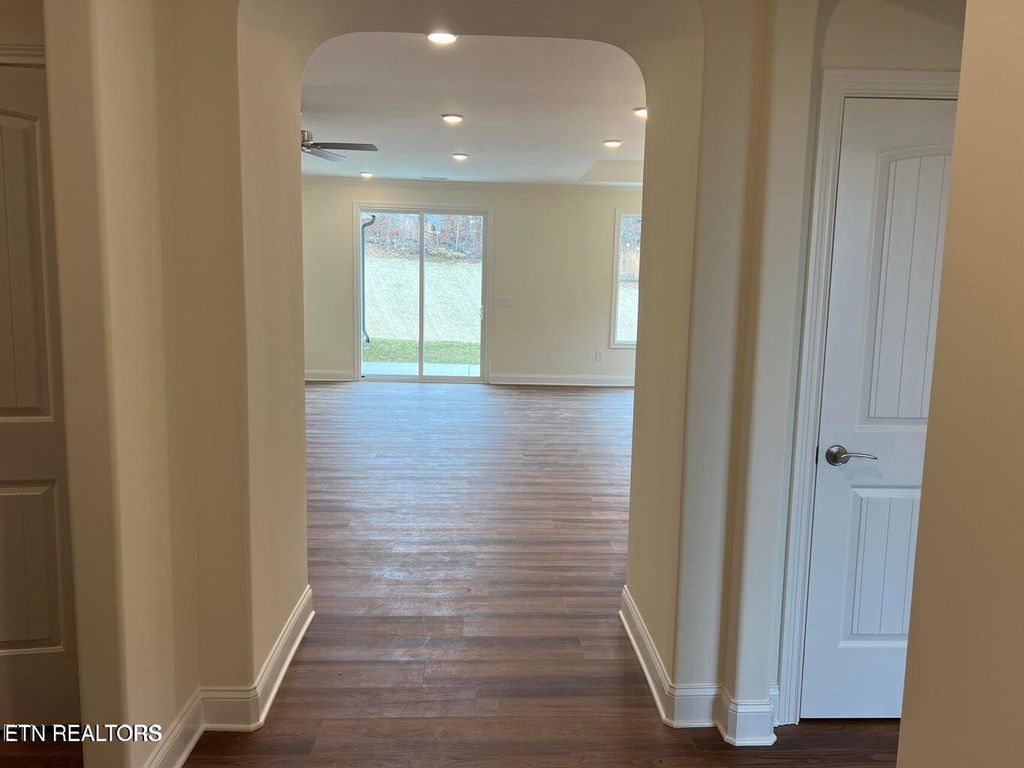 Photo of 127 River Birch Drive, Lenoir City, TN 37771 (MLS # 1339201)
