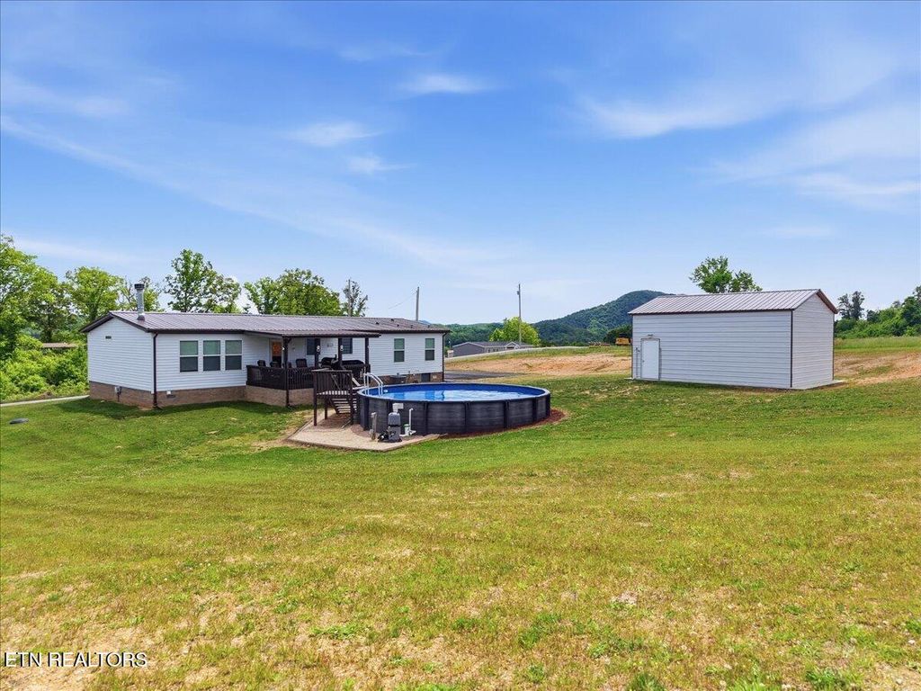 Photo of 1068 Elaine Drive, Tazewell, TN 37879 (MLS # 1339347)