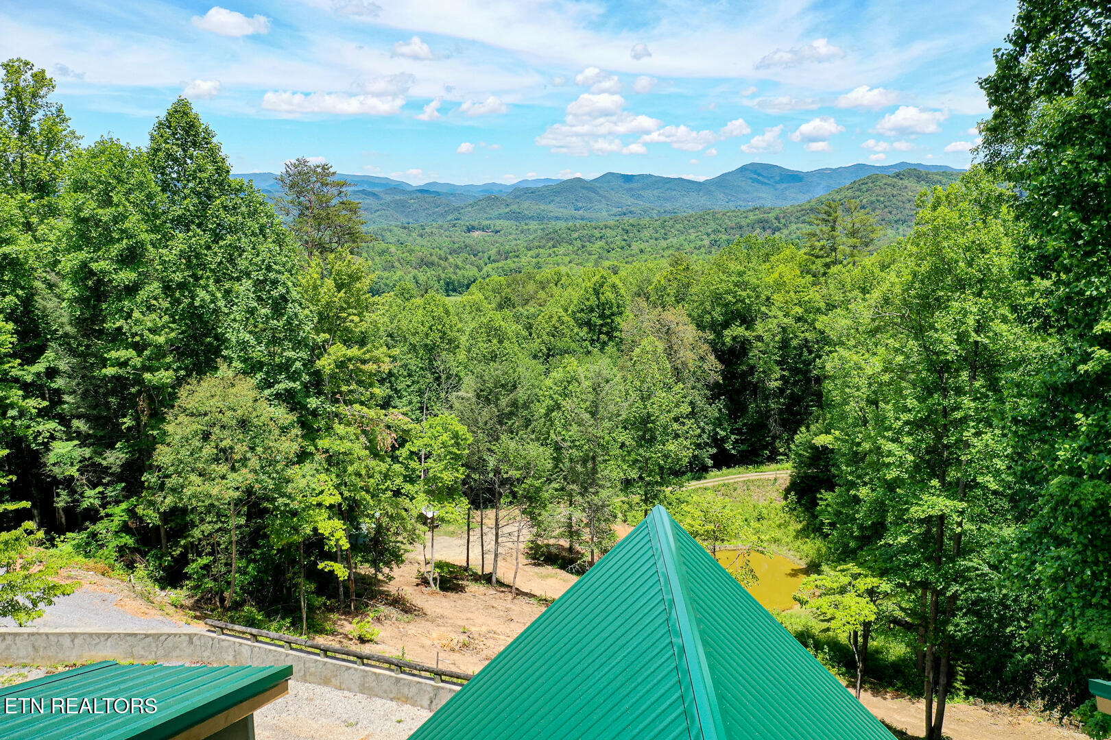 985 Old Cades Cove Rd