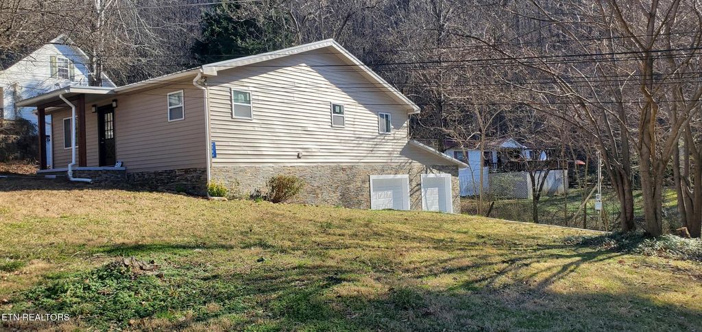Photo of 4786 Fred Jennings Rd, Walland, TN 37886 (MLS # 1315524)