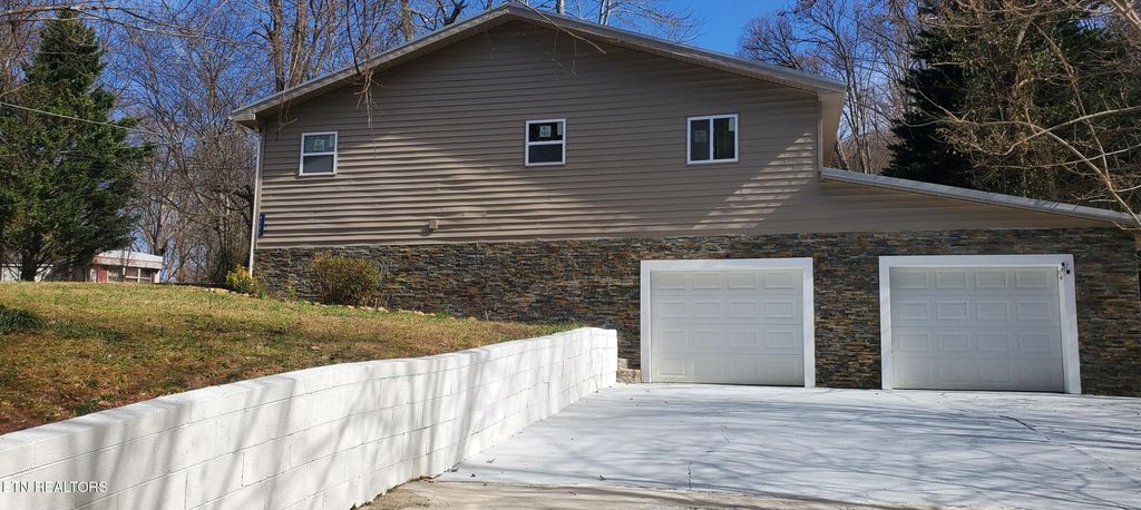 Photo of 4786 Fred Jennings Rd, Walland, TN 37886 (MLS # 1315524)