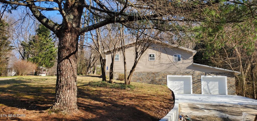 Photo of 4786 Fred Jennings Rd, Walland, TN 37886 (MLS # 1315524)