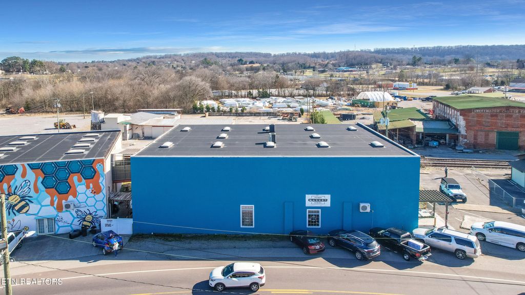 Photo of 800818 N Main St, Sweetwater, TN 37874 (MLS # 1330395)