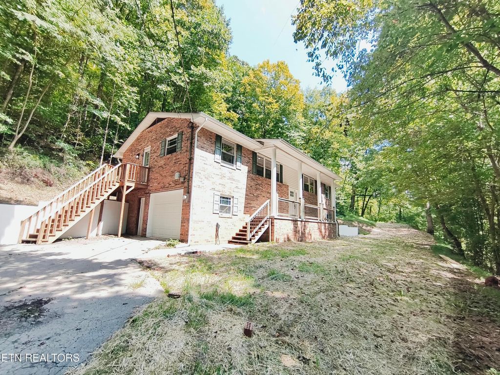Photo of 3722 Roberts Rd, Corryton, TN 37721 (MLS # 1313026)