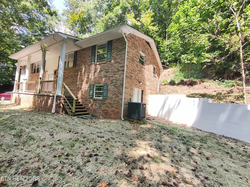 Photo of 3722 Roberts Rd, Corryton, TN 37721 (MLS # 1313026)