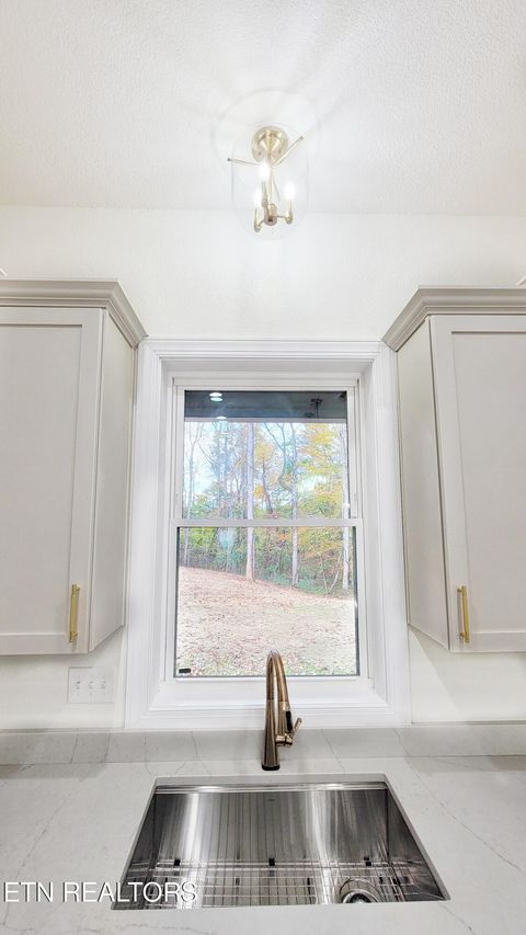 Tiny photo for 236 Meadowood Road Rd, Newport, TN 37821 (MLS # 1320973)