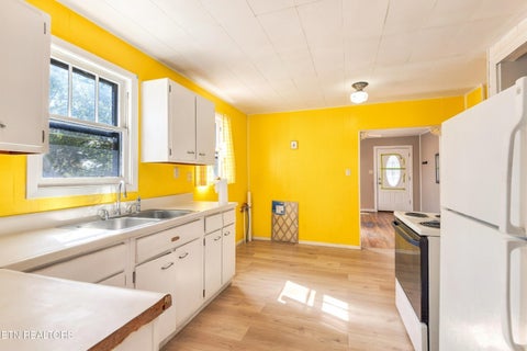 Tiny photo for 5816 Eldridge Rd, Knoxville, TN 37918 (MLS # 1359850)