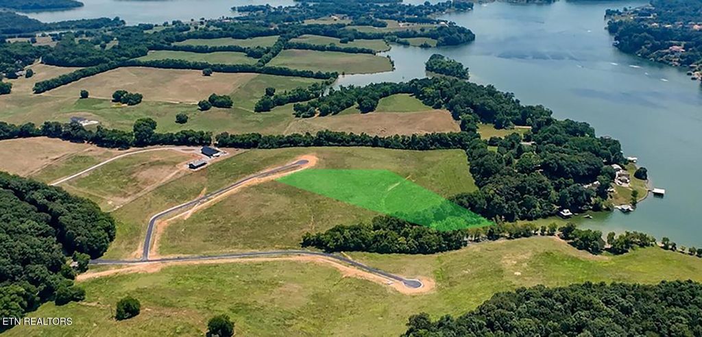 Photo of 3831 Gravelly Hills Rd, Louisville, TN 37777 (MLS # 1308610)