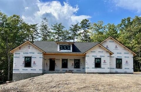 2005 Street Place Loop Monterey TN 38574