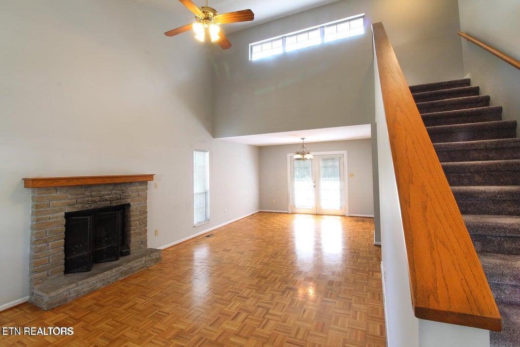Photo of 1433 Overton Lane, Knoxville, TN 37923 (MLS # 1353997)