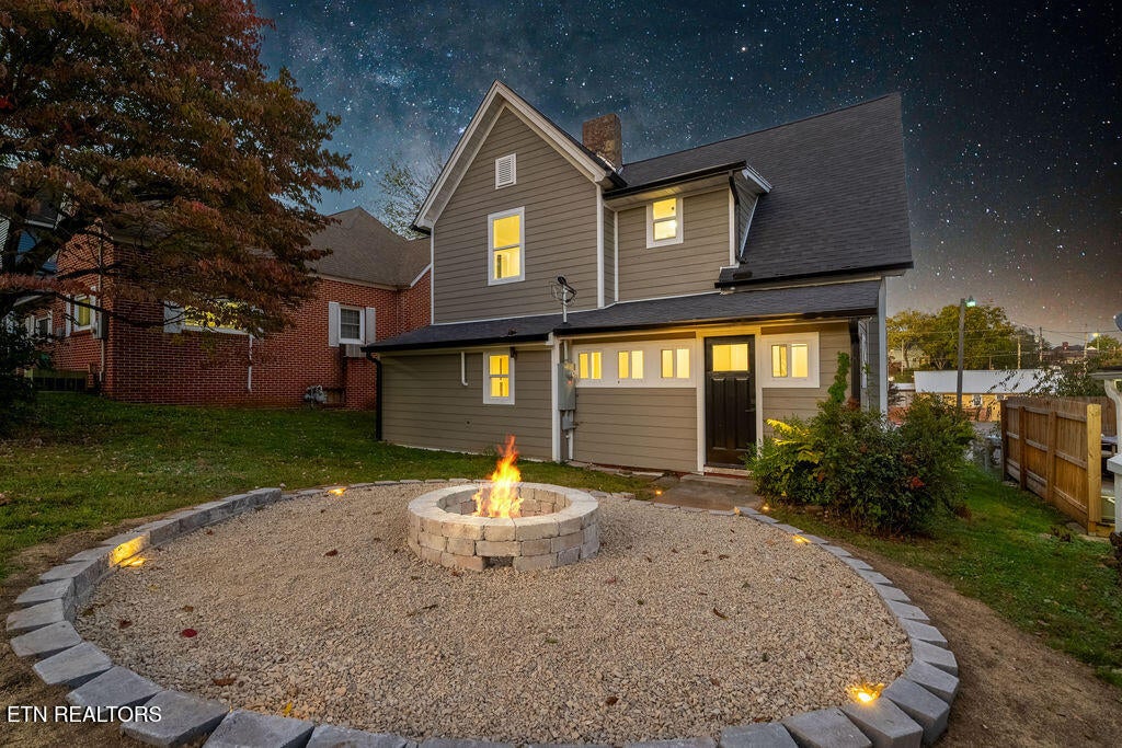 Photo of 302 N B St, Lenoir City, TN 37771 (MLS # 1347078)