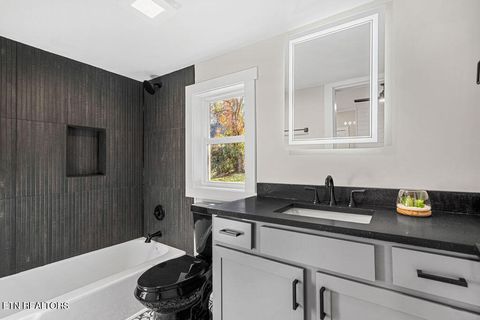 Tiny photo for 302 N B St, Lenoir City, TN 37771 (MLS # 1347078)