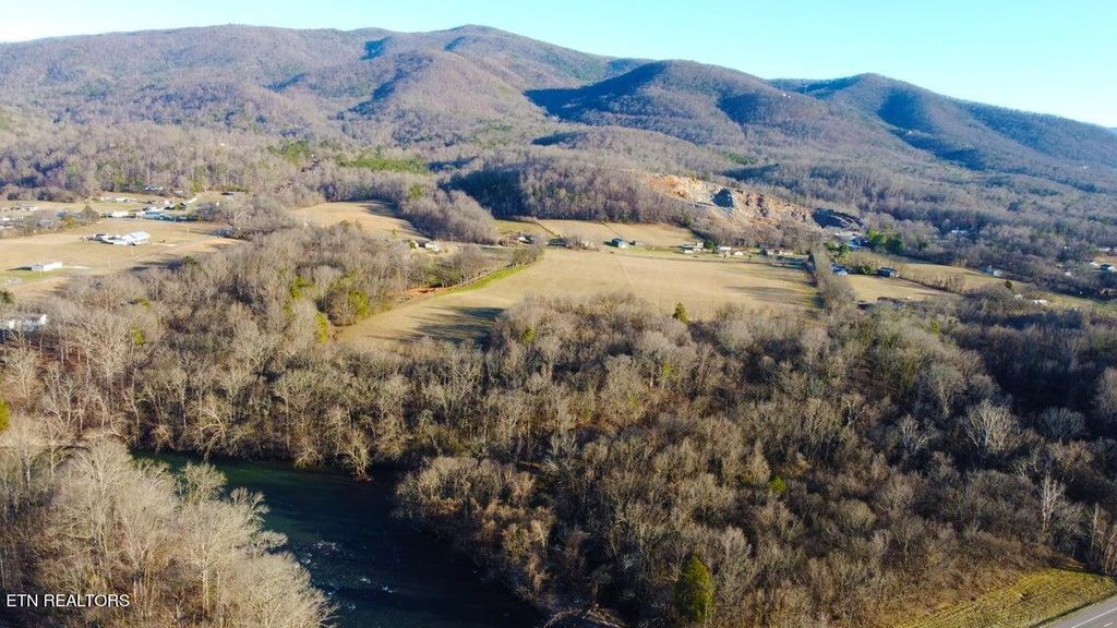 Photo of 630 Iris Hill Way, Newport, TN 37821 (MLS # 1252004)