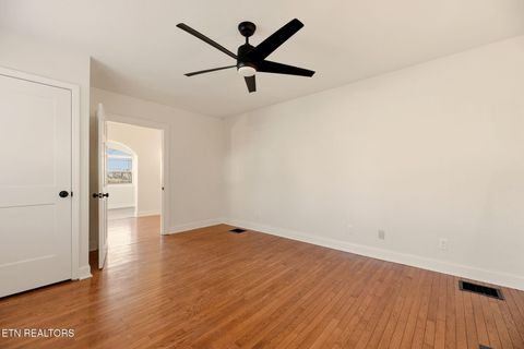 Tiny photo for 3820 Sutherland Ave, Knoxville, TN 37919 (MLS # 1339722)