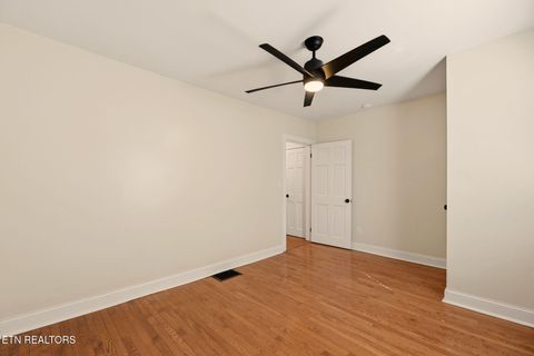 Tiny photo for 3820 Sutherland Ave, Knoxville, TN 37919 (MLS # 1339722)