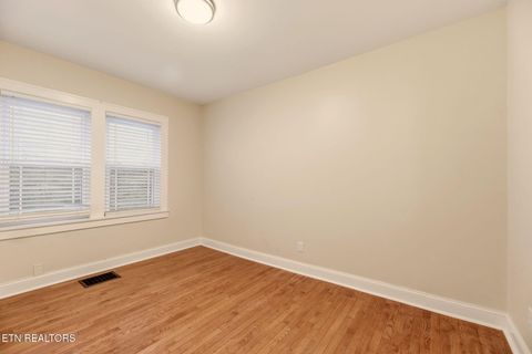 Tiny photo for 3820 Sutherland Ave, Knoxville, TN 37919 (MLS # 1339722)
