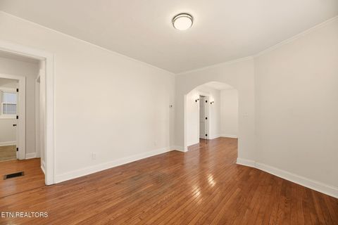 Tiny photo for 3820 Sutherland Ave, Knoxville, TN 37919 (MLS # 1339722)