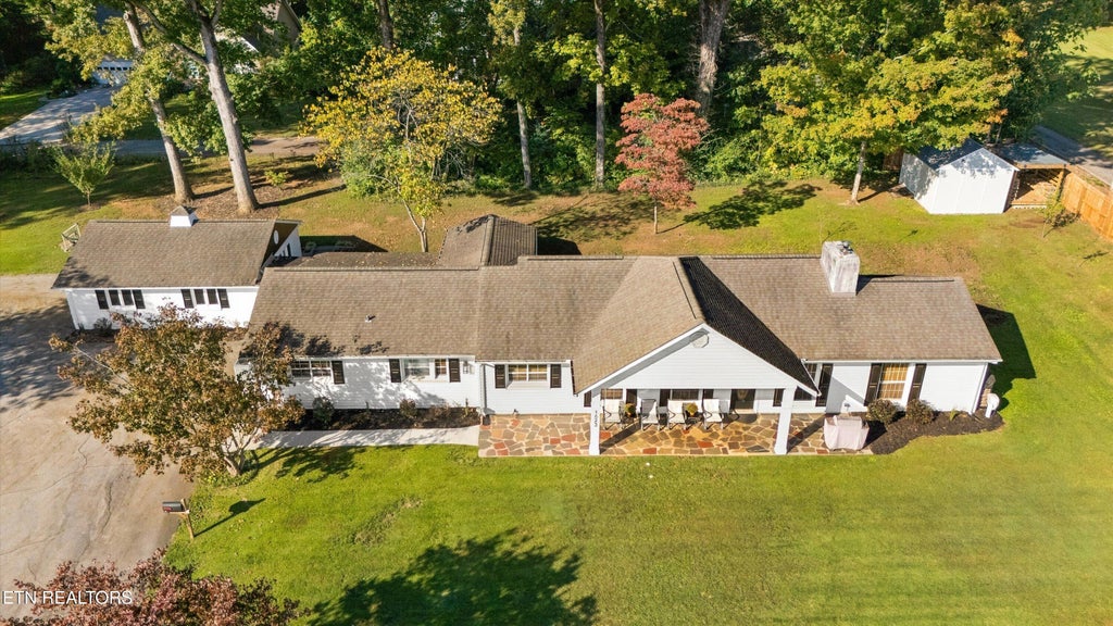 Photo of 1623 Montvale Rd, Maryville, TN 37803 (MLS # 1359020)