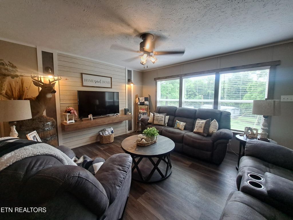 Photo of 5785 Norma Rd, Huntsville, TN 37756 (MLS # 1265482)