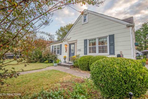 Tiny photo for 3208 Bellevue St, Knoxville, TN 37917 (MLS # 1319504)