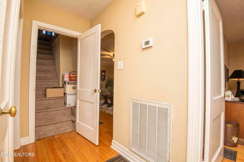 Tiny photo for 3208 Bellevue St, Knoxville, TN 37917 (MLS # 1319504)